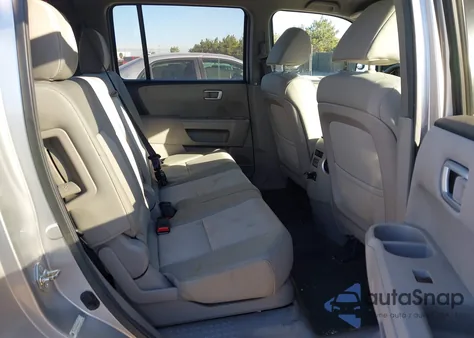 2013 Honda Pilot Lx z USA, uszkodzony, nr VIN 5FNYF3H20DB014478
